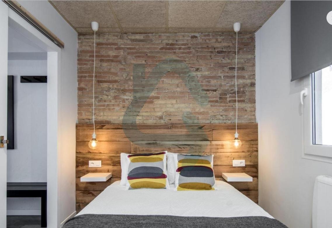 Cozy Apartment In Sants Barcelona Eksteriør billede