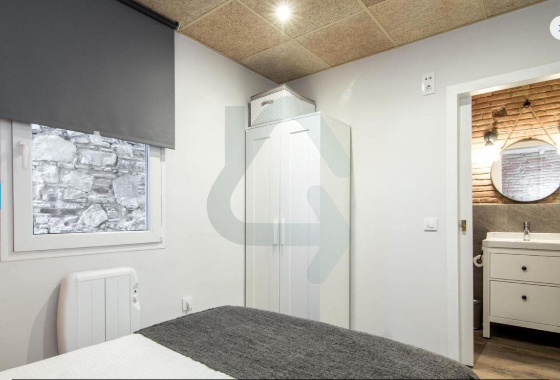 Cozy Apartment In Sants Barcelona Eksteriør billede